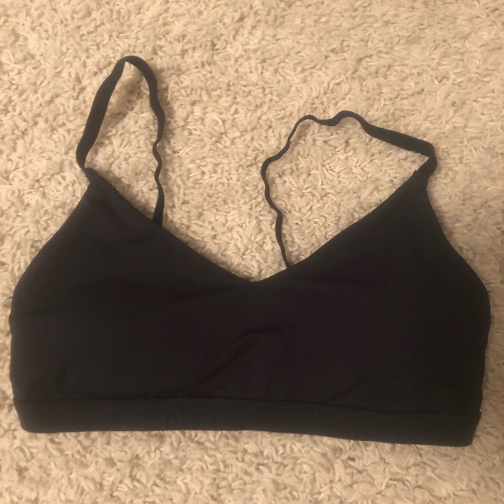 Fabletics black sports bra